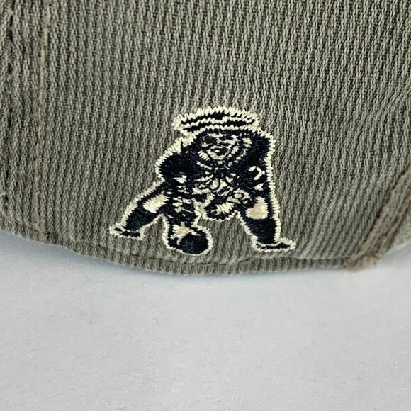 New England Patriots NFL Green 47 Brand Clean Up Corduroy Relaxed Fit Hat - Picture 4 of 7